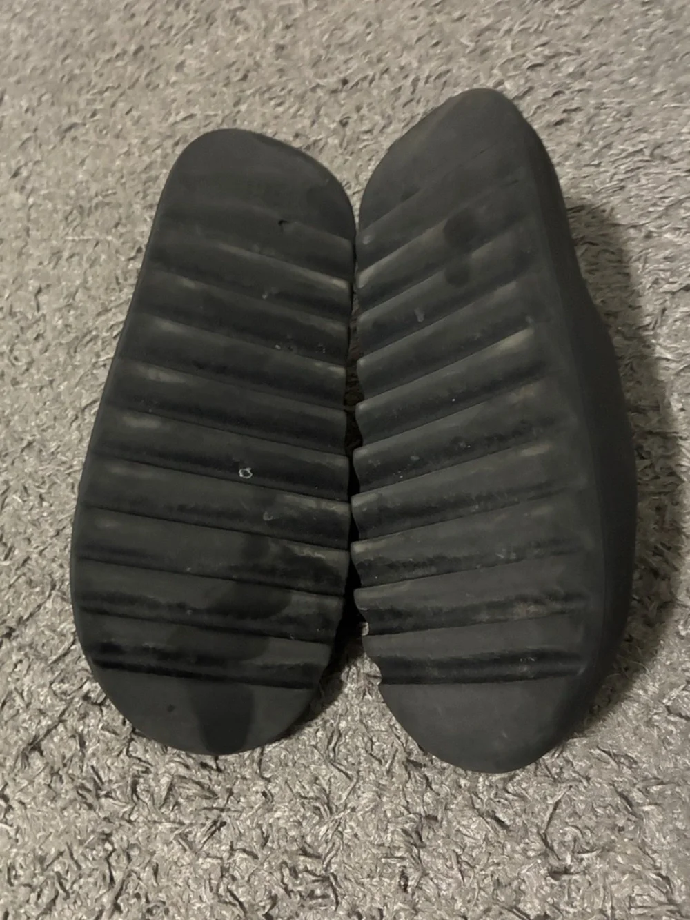 Yeezy Slide Black Size 10